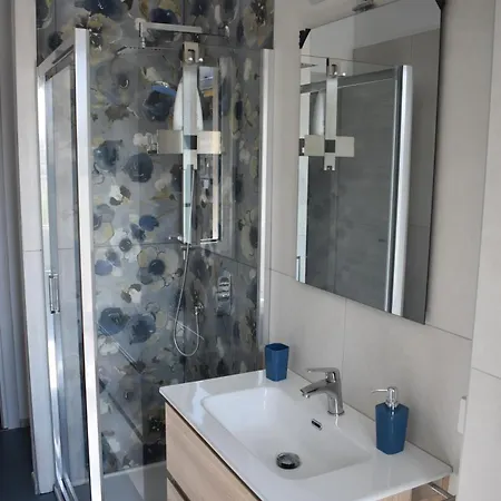 El Mee Canton Apartmán *